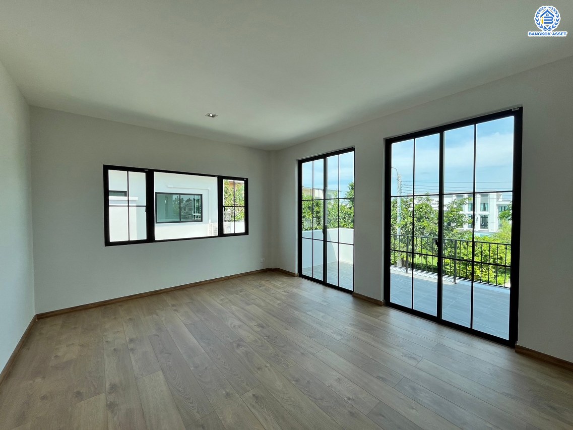 *****บ้านเดี่ยวมือสอง โครงการ ลัดดารมย์ พุทธมลฑลสาย3 หลังมุม เนื้อที่ 107.70 ตร.ว. พื้นที่ใช้สอย 354 ตร.ม. ฟังก์ชัน 5 ห้องนอน 6 ห้องน้ำ 3 ที่จอดรถ แถมฟรี! เครื่องปรับอากาศ, เครื่องทำน้ำอุ่น พร้อมเข้าอยู่ได้ทันที โครงการบนทำเลเดินทางสะดวก เชื่อมต่อถนนพุทธมณฑลสาย3 ถนนบรมราชชนนี ถนนวงแหวนกาญจนาภิเษก ใกล้ห้างสรรพสินค้าเซ็นทรัล ศาลายา