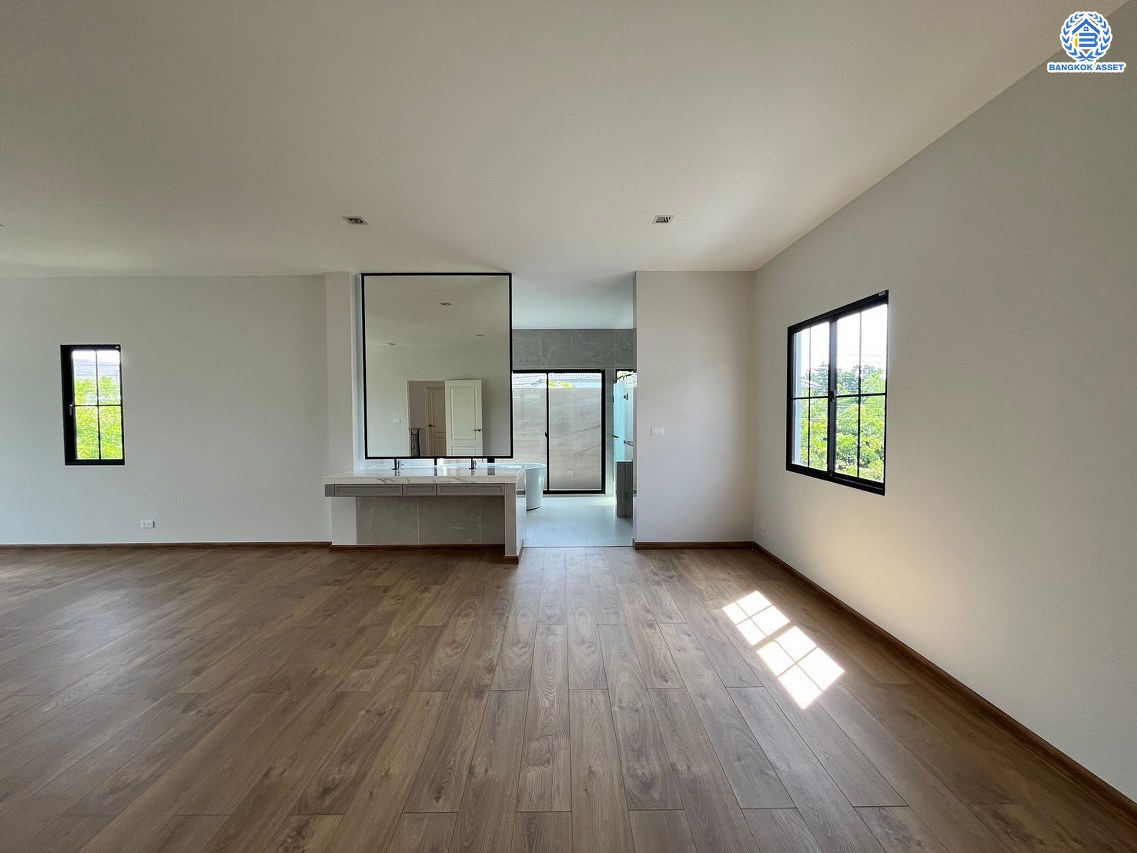 *****บ้านเดี่ยวมือสอง โครงการ ลัดดารมย์ พุทธมลฑลสาย3 หลังมุม เนื้อที่ 107.70 ตร.ว. พื้นที่ใช้สอย 354 ตร.ม. ฟังก์ชัน 5 ห้องนอน 6 ห้องน้ำ 3 ที่จอดรถ แถมฟรี! เครื่องปรับอากาศ, เครื่องทำน้ำอุ่น พร้อมเข้าอยู่ได้ทันที โครงการบนทำเลเดินทางสะดวก เชื่อมต่อถนนพุทธมณฑลสาย3 ถนนบรมราชชนนี ถนนวงแหวนกาญจนาภิเษก ใกล้ห้างสรรพสินค้าเซ็นทรัล ศาลายา