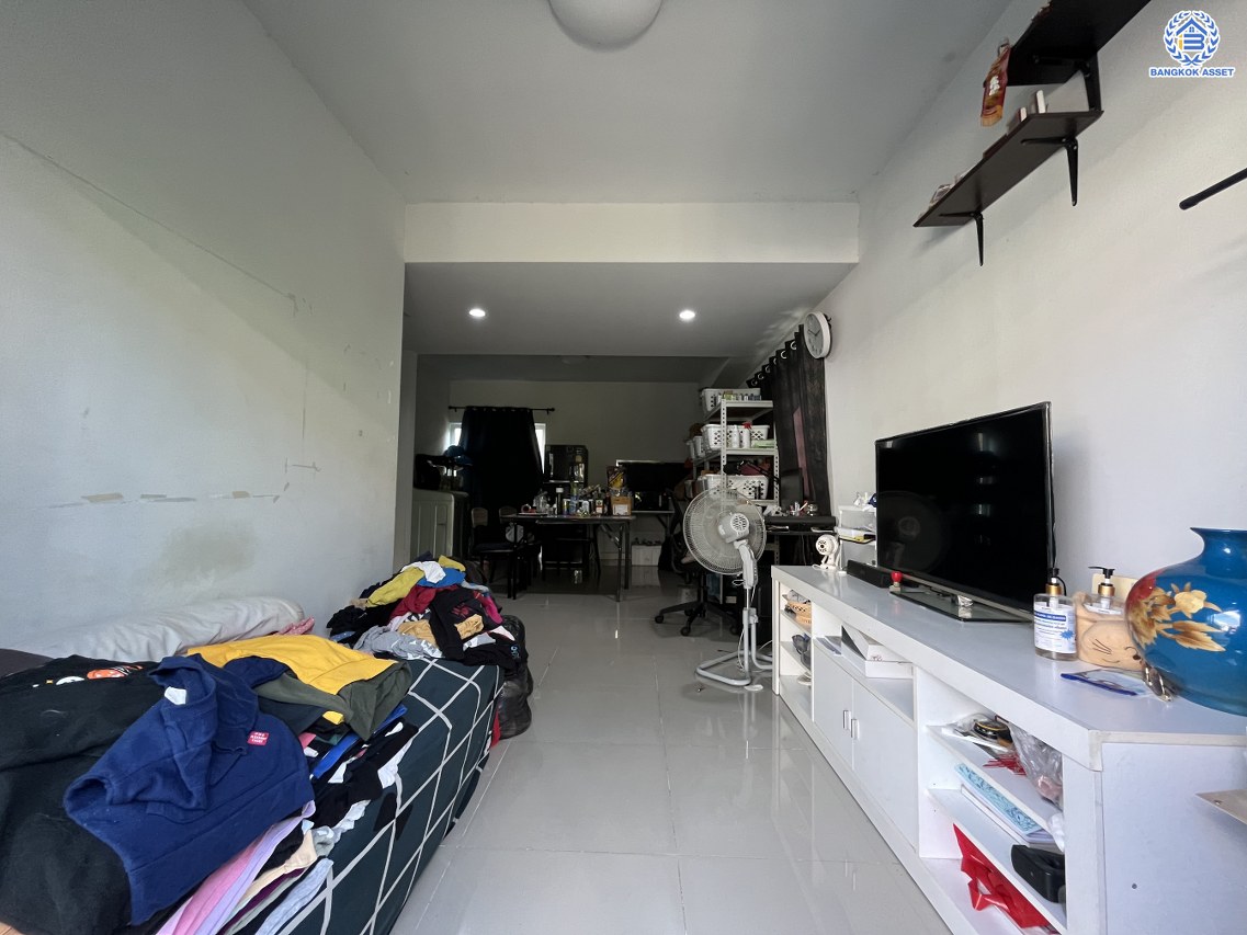 *****ทาวน์เฮ้าส์มือสองนนทบุรี โครงการ อารียา เดอะคัลเลอร์ กาญจนาภิเษก-ราชพฤกษ์2 เฟส7 เนื้อที่กว้างถึง 26.20 ตร.ว. พื้นที่ใช้สอย 120 ตร.ม. ฟังก์ชัน 3 ห้องนอน 2 ห้องน้ำ 1 ที่จอดรถ บนทำเลเดินทางสะดวก เชื่อมต่อ ถนนบางกรวย-ไทรน้อย, ถนนกาญจนาภิเษก