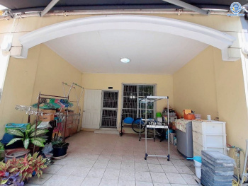 *****ทาวน์โฮมมือสอง โครงการ บ้านกลางเมือง พระรามเก้า-ศรีนครินทร์ เนื้อที่ 21.20 ตร.ว. พื้นที่ใช้สอย 160 ตร.ม. 3 ห้องนอน 4 ห้องน้ำ 2 ที่จอดรถ แถมฟรี เครื่องปรับอากาศ และ เครื่องทำน้ำอุ่น พร้อมเข้าอยู่ได้ทันที บนทำเลติดถนนใหญ่ ที่เชื่อมต่อถนนศรีนคริทร์ ถนนพัฒนาการ และใกล้ทางด่วนพระราม 9-มอเตอร์เวย์