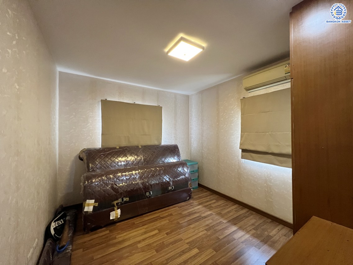 *****บ้านเดี่ยวมือสอง โครงการ เดอะแพลนท์ บางแค เนื้อที่ 60.70 ตร.ว. พื้นที่ใช้สอย 170 ตร.ม. ฟังก์ชัน 3 ห้องนอน 3 ห้องน้ำ 2 ที่จอดรถ พร้อมเข้าอยู่ โครงการบนทำเลเดินทางสะดวก เชื่อมต่อถนนกาญจนาภิเษก ถนนเพชรเกษม ถนนพุทธมณฑลสาย1 ใกล้ห้างสรรพสินค้า เดอะมอลล์ไลฟ์สโตร์ บางแค