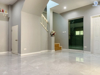 *****บ้านแฝดบ้านมือสอง โครงการ ธนาสิริ ปิ่นเกล้า-ราชพฤกษ์ หลังริม เนื้อที่ 43.20 ตร.ว. พื้นที่ใช้สอย 160 ตร.ม. 3 ห้องนอน 3 ห้องน้ำ 1 ที่จอดรถ บนทำเลติด ถนนราชพฤกษ์ ใกล้รถไฟฟ้าสายสีม่วง "สถานีบางรักน้อยท่าอิฐ" และจุดขึ้นทางด่วน "กาญจนาภิเษก"