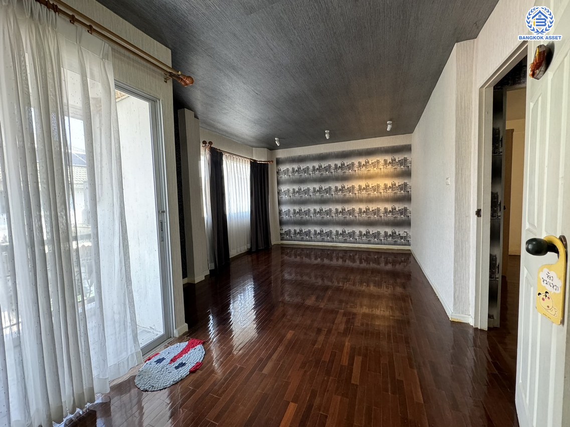 *****ทาวน์โฮมนนทบุรี 3 ชั้นมือสอง โครงการ ศุภาลัยวิลล์ รัตนาธิเบศร์ เนื้อที่ 18.00 ตร.ว. ฟังก์ชัน 3 ห้องนอน 3 ห้องน้ำ แถมฟรี! เครื่องปรับอากาศ เครื่องทำน้ำอุ่น เครื่องดูดควัน พร้อมเข้าอยู่ ทำเลเดินทางสะดวก เชื่อมต่อถนนรัตนาธิเบศร์ ถนนติวานนท์ ถนนเลี่ยงเมืองนนทบุรี เพียง 500 เมตร ถึงรถไฟฟ้าสายสีม่วง "สถานีศูนย์ราชการนนทบุรี"