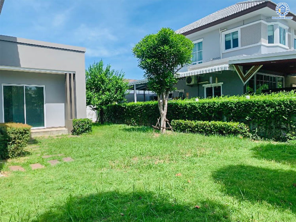 *****บ้านเดี่ยวมือสอง โครงการ ชวนชื่นแกรนด์ เอกชัย-บางบอน เนื้อที่ 100 ตร.ว. ฟังก์ชัน 4 ห้องนอน 4 ห้องน้ำ 2 ที่จอดรถ เนื้อที่ 100 ตร.ว. พื้นที่ใช้สอย 168 ตร.ม. แถมฟรี เครื่องปรับอากาศ 5 เครื่อง โครงการบนทำเลดี เชื่อมต่อถนนเอกชัย ถนนพระราม2 ใกล้รถไฟฟ้าสายสีน้ำเงิน "สถานีสถานีหลักสอง" และจุดขึ้นทางด่วน "กาญจนาภิเษก"