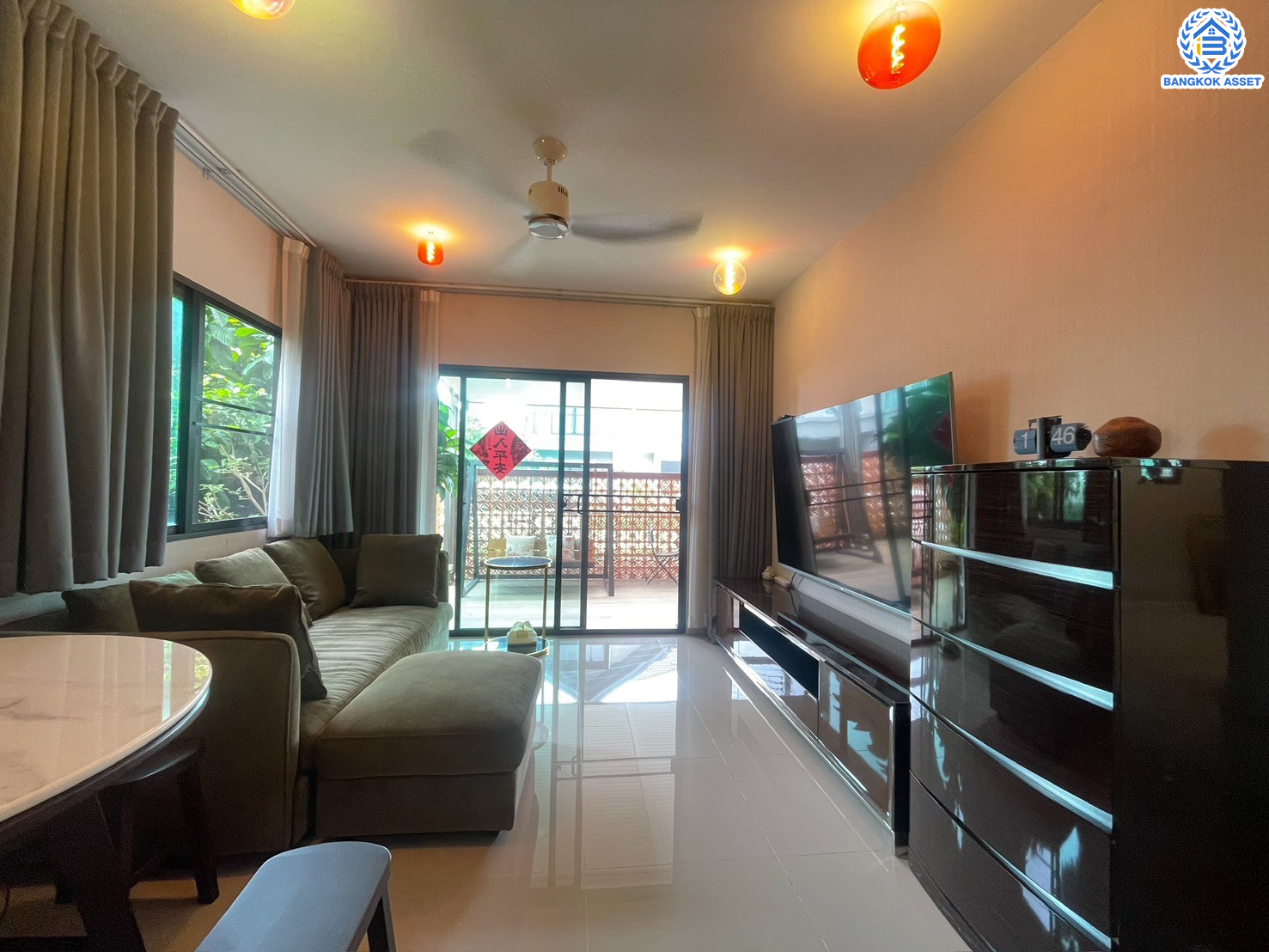 *****บ้านเดี่ยวมือสองย่านนนทบุรี โครงการ เพฟ ปิ่นเกล้า-ศาลายา เนื้อที่ 50.60 ตร.ว. พื้นที่ใช้สอย 215.3 ตร.ม. ฟังก์ชัน 5 ห้องนอน 3 ห้องน้ำ ที่จอดรถ 2 คัน แถมฟรี เครื่องปรับอากาศ เครื่องทำน้ำอุ่น โครงการตั้งบนทำเลแห่งการเดินทาง เชื่อมต่อถนนกาญจนาภิเษก และใกล้จุดขึ้นทางด่วน "ศรีรัช"