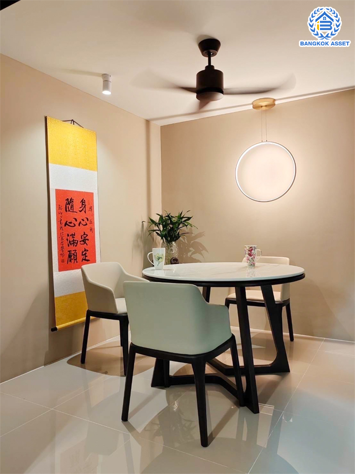 *****บ้านเดี่ยวมือสองย่านนนทบุรี โครงการ เพฟ ปิ่นเกล้า-ศาลายา เนื้อที่ 50.60 ตร.ว. พื้นที่ใช้สอย 215.3 ตร.ม. ฟังก์ชัน 5 ห้องนอน 3 ห้องน้ำ ที่จอดรถ 2 คัน แถมฟรี เครื่องปรับอากาศ เครื่องทำน้ำอุ่น โครงการตั้งบนทำเลแห่งการเดินทาง เชื่อมต่อถนนกาญจนาภิเษก และใกล้จุดขึ้นทางด่วน "ศรีรัช"