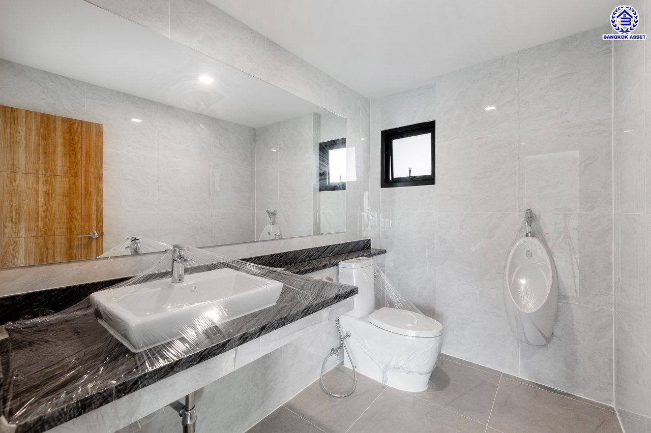 บ้านมือสองตกแต่งใหม่ โครงการ เมืองเอก โครงการ6 (River Ville Donmueang) เนื้อที่ 200 ตร.ว. พื้นที่ใช้สอย 508.49 ตร.ม. ฟังก์ชัน 3 ห้องนอน 3 ห้องน้ำ จอดรถได้ 3 คัน บนทำเลศักยภาพเชื่อมต่อถนนวิภาวดี-รังสิต ถนนพหลโยธิน ถนนรามอินทรา ใกล้รถไฟฟ้าสายสีแดง "สถานีหลัหก" และจุดขึ้นทางด่วน "อุตราภิมุข"...