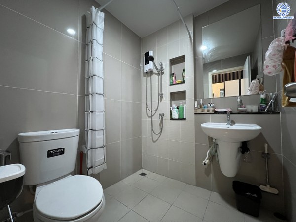 *****ทาวน์เฮ้าส์มือสองนนทบุรี โครงการ ชวนชื่นทาวน์ ชัยพฤกษ์-แจ้งวัฒนะ เนื้อที่ 22.50 ตร.ว. พื้นที่ใช้สอย 106.59 ตร.ม. ฟังก์ชัน 3 ห้องนอน 3 ห้องน้ำ 2 ที่จอดรถ บนทำเลแห่งการเดินทาง เชื่อมต่อหลายเส้นทาง ได้แก่ ถนนแจ้งวัฒนะ, ถนนชัยพฤกษ์, ถนนราชพฤกษ์, ถนนกาญจนาภิเษก ใกล้จุดขึ้นทางด่วน "แจ้งวัฒนะ" และเซ็นทรัล เวสต์เกต