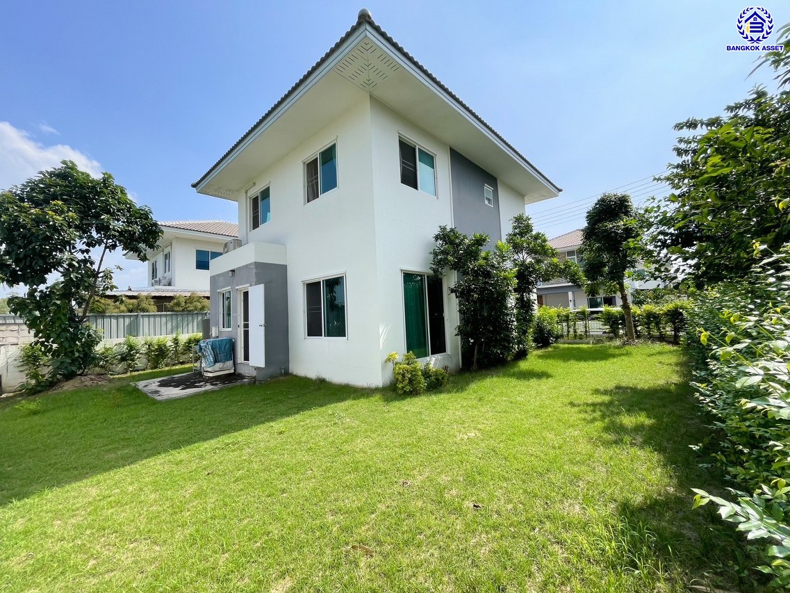 *****บ้านเดี่ยวมือสองปทุมธานี โครงการ ภัทรีดา อเวนิว ปทุมธานี-สามโคก เนื้อที่ 70 ตร.ว. พื้นที่ใช้สอย 124 ตร.ม. ฟังก์ชัน 3 ห้องนอน 2 ห้องน้ำ 1 ที่จอดรถ แถมฟรี เครื่องปรับอากาศ และ เครื่องทำน้ำอุ่น บนทำเลเดินทางสะดวก เชื่อมต่อถนนปทุมธานี-สามโคก-เสนา, ถนนรังสิต-ปทุมธานี, ถนนสะพานปทุมธานี1 และใกล้จุดขึ้นทางด่วน "อุดรรัถยา"