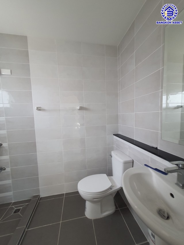 *****บ้านเดี่ยวมือสองปทุมธานี โครงการ เลค ฟอเรสต์ เพอร์เฟค เพลส ราชพฤกษ์ เนื้อที่ 60.00 ตร.ว. พื้นที่ใช้สอย 143 ตร.ม. ฟังก์ชัน 3 ห้องนอน 3 ห้องน้ำ 2 ที่จอดรถ บนทำเลเชื่อมต่อ ถนนราชพฤกษ์ ถนน345 ถนนติวานนท์ ใกล้จุดขึ้นทางด่วน "ศรีสมาน" และ ใกล้จุดขึ้นทางด่วนแจ้งวัฒนะ