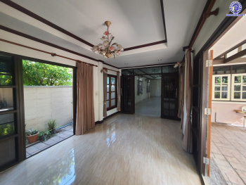 *****ทาวน์เฮ้าส์มือสองนนทบุรี โครงการ เยาวพรรณ บางกรวย-ไทรน้อย หลังริม เนื้อที่ 49 ตร.ว. พื้นที่ใช้สอย 120 ตร.ม. ฟังก์ชัน 2 ห้องนอน 1 ห้องน้ำ 2 ที่จอดรถ บนทำเลเดินทางสะดวก เชื่อมต่อถนนบางกรวย-ไทรน้อย, ถนนนครอินทร์, ถนนพระราม5,ถนนราชพฤกษ์ ใกล้รถไฟฟ้าสายสีม่วง "สถานีแยกติวานนท์" และจุดขึ้นทางด่วน "ศรีรัช"