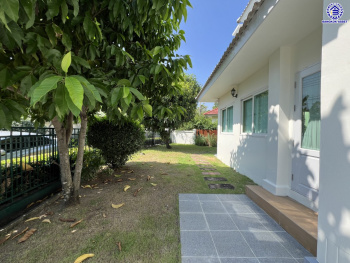 *****บ้านเดี่ยวมือสองนนทบุรี โครงการ มณีรินทร์พาร์ค รัตนาธิเบศร์-ท่าอิฐ  เนื้อที่ 81.30 ตร.ว. พื้นที่ใช้สอย 186 ตร.ม. ฟังก์ชัน 3 ห้องนอน 3 ห้องน้ำ 2 ที่จอดรถ บ้านสภาพดีเยี่ยม บนทำเลเดินทางสะดวก เชื่อมต่อถนนราชพฤกษ์ ถนนงามวงศ์วาน ถนนติวานนท์ ใกล้รถไฟฟ้าสายสีม่วง "สถานีไทรม้า" และจุดขึ้นทางด่วน "งามวงศ์วาน"