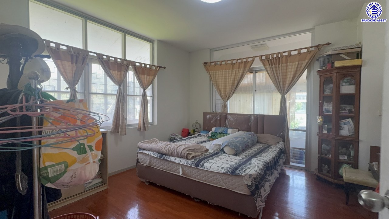 *****บ้านเดี่ยวมือสองย่านนนทบุรี โครงการ โฮมเพลส รัตนาธิเบศร์ หลังริม เนื้อที่ 57 ตร.ว. พื้นที่ใช้สอย 179 ตร.ม. ฟังก์ชัน 4 ห้องนอน 3 ห้องน้ำ 1 ที่จอดรถ แถมฟรี เครื่องปรับอากาศ บนทำเลศักยภาพ ติดถนนรัตนาธิเบศร์ ใกล้รถไฟฟ้าสายสีม่วง "สถานีบางพลู" จองเลย!