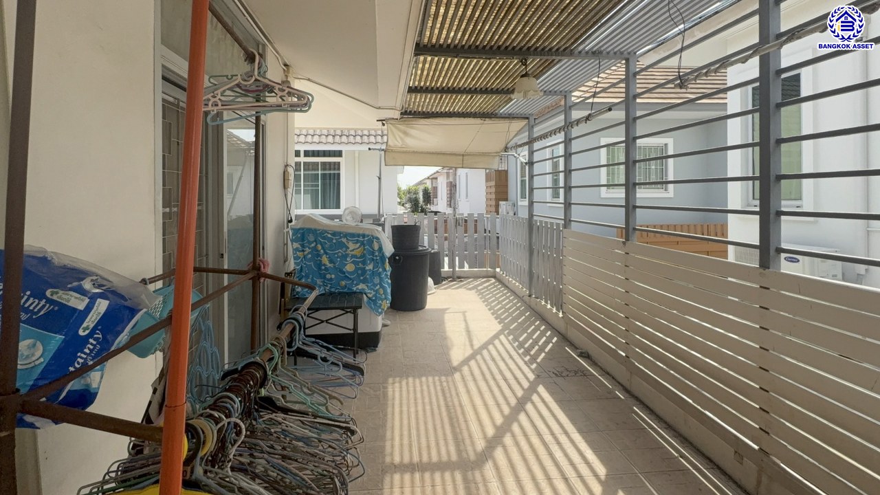 *****บ้านเดี่ยวมือสองย่านนนทบุรี โครงการ โฮมเพลส รัตนาธิเบศร์ หลังริม เนื้อที่ 57 ตร.ว. พื้นที่ใช้สอย 179 ตร.ม. ฟังก์ชัน 4 ห้องนอน 3 ห้องน้ำ 1 ที่จอดรถ แถมฟรี เครื่องปรับอากาศ บนทำเลศักยภาพ ติดถนนรัตนาธิเบศร์ ใกล้รถไฟฟ้าสายสีม่วง "สถานีบางพลู" จองเลย!