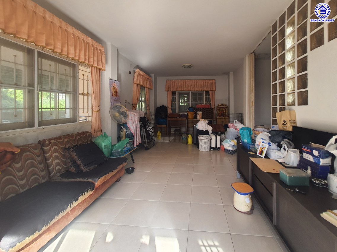 *****บ้านเดี่ยวมือสองนนทบุรี โครงการ บุรีรมย์ วงแหวนฯ-ปิ่นเกล้า (ซ.วัดพระเงิน) เนื้อที่ 53.00 ตร.ว. พื้นที่ใช้สอย 180 ตร.ม. ฟังก์ชัน 3 ห้องนอน 2 ห้องน้ำ 3 ที่จอดรถ บนทำเลดีในซอยวัดพระเงิน เชื่อมต่อ ถนนกาญจนาภิเษก ใกล้พลัสมอล์บางใหญ่ เซ็นทรัลเวสต์เกต รถไฟฟ้าสายสีม่วง "สถานีตลาดบางใหญ่" และทางด่วนศรีรัช!