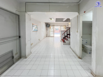 *****ทาวน์เฮ้าส์มือสองนนทบุรี 3 ชั้น โครงการ ศุภาลัยวิลล์ รัตนาธิเบศร์ เนื้อที่ 18.00 ตร.ว. พื้นที่ใช้สอย 170 ตร.ม. ฟังก์ชัน 3 ห้องนอน 3 ห้องน้ำ พร้อมเข้าอยู่ ทำเลเดินทางสะดวก เชื่อมต่อถนนรัตนาธิเบศร์ ถนนติวานนท์ ถนนเลี่ยงเมืองนนทบุรี ติดรถไฟฟ้าสายสีม่วง "สถานีศูนย์ราชการนนทบุรี" ราคาถูกที่สุดในโครงการ