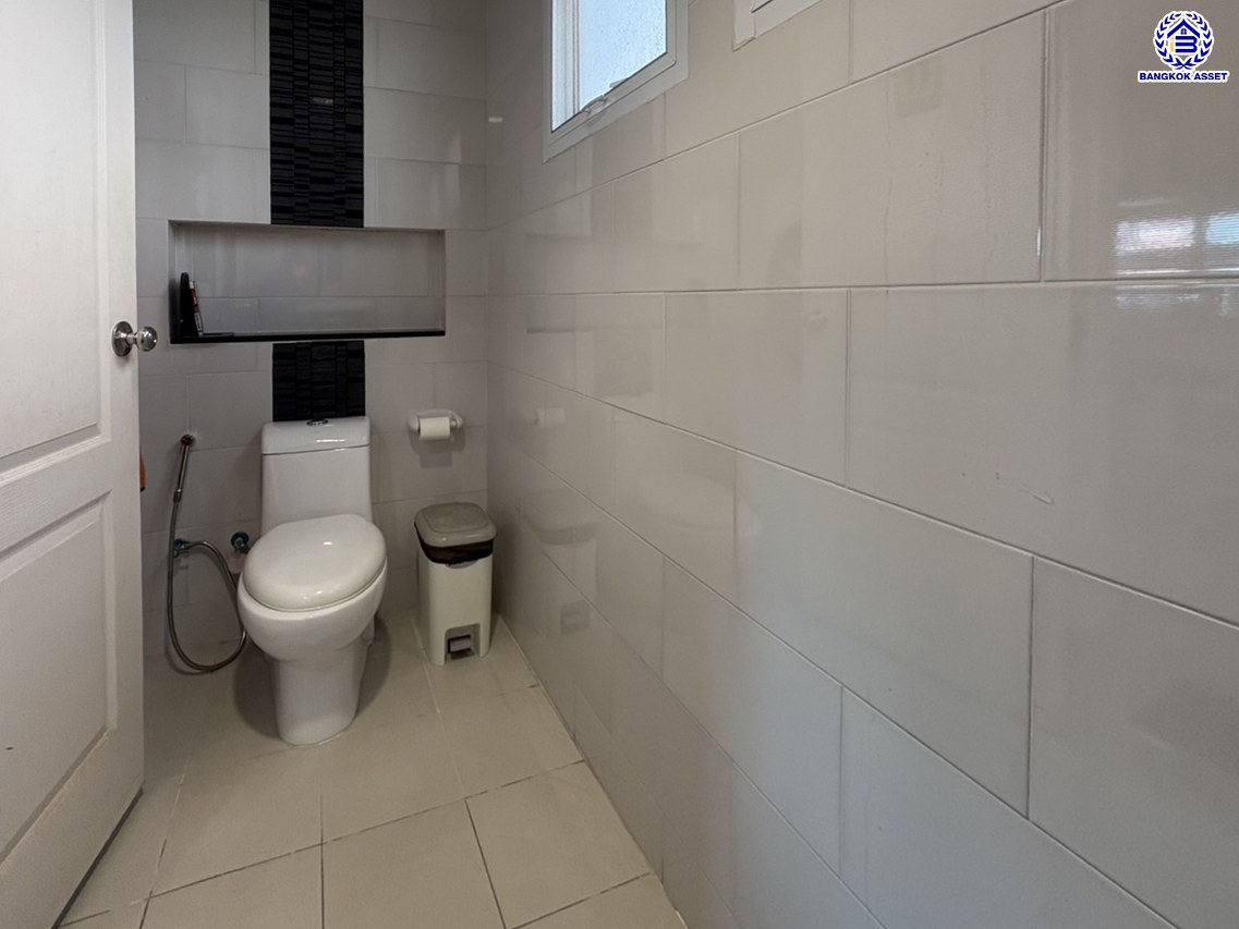 *****บ้านเดี่ยวมือสองนนทบุรี โครงการ ดีซิโอ้ ราชพฤกษ์ หลังริม! เนื้อที่ 55.4 ตร.ว. ฟังก์ชัน 3 ห้องนอน 3 ห้องน้ำ 2 ที่จอดรถ บ้านสวย พร้อมเข้าอยู่ แถมฟรี! 2 เครื่องปรับอากาศ บนทำเลเดินทางสะดวก เชื่อมต่อถนนรัตนาธิเบศร์ ใกล้รถไฟฟ้าสายสีม่วง "สถานีบางรักใหญ่"