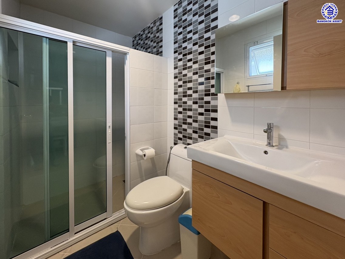 *****บ้านเดี่ยวมือสองนนทบุรี โครงการ ดีซิโอ้ ราชพฤกษ์ หลังริม! เนื้อที่ 55.4 ตร.ว. ฟังก์ชัน 3 ห้องนอน 3 ห้องน้ำ 2 ที่จอดรถ บ้านสวย พร้อมเข้าอยู่ แถมฟรี! 2 เครื่องปรับอากาศ บนทำเลเดินทางสะดวก เชื่อมต่อถนนรัตนาธิเบศร์ ใกล้รถไฟฟ้าสายสีม่วง "สถานีบางรักใหญ่"