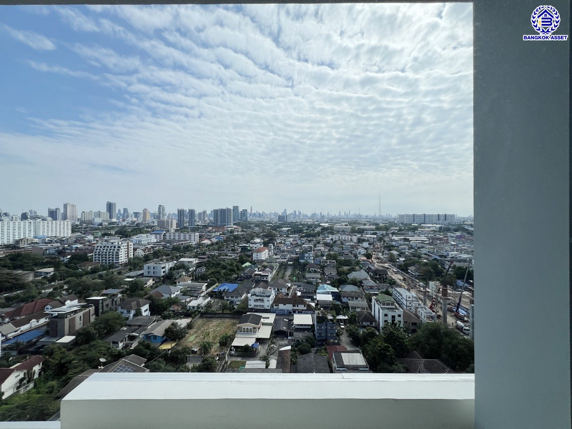 *****คอนโดมิเนียมมือสอง โครงการ นิช ไพรด์ เตาปูน-อินเตอร์เชนจ์ พื้นที่ใช้สอย 31.88 ตร.ม. ฟังก์ชัน 1 ห้องนอน 1 ห้องน้ำ บนทำเลเดินทางสะดวก เชื่อมต่อถนนกรุงเทพ-นนทบุรี ถนนประชาราษร์สาย1 ถนนวงศ์สว่าง และใกล้รถไฟฟ้าสายสีม่วง "สถานีเตาปูน"