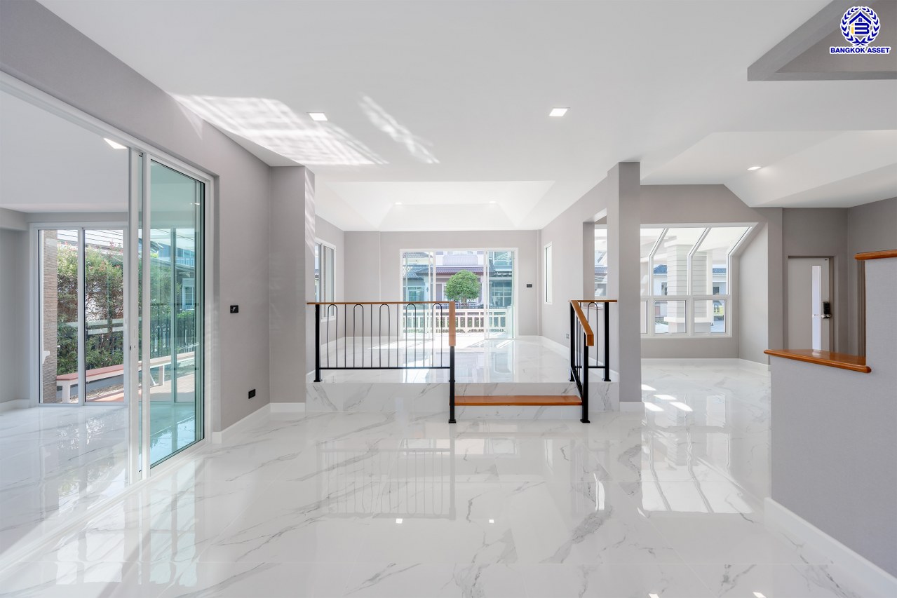 บ้านมือสองตกแต่งใหม่ โครงการ นันทวัน พระราม5 หลังใหญ่กว่า 97 ตร.ว. ฟังก์ชันจัดเต็ม 4 ห้องนอน 3 ห้องน้ำ 1 ห้องแม่บ้าน จอดรถได้ 2 คัน ตอบโจทย์ทุกความต้องการของผู้อยู่อาศัย หน้าโครงการติดถนนใหญ่ ใกล้ทางด่วน "กาญจนาภิเษก" และรถไฟฟ้าสายสีม่วง "สถานีบางรักใหญ่"...