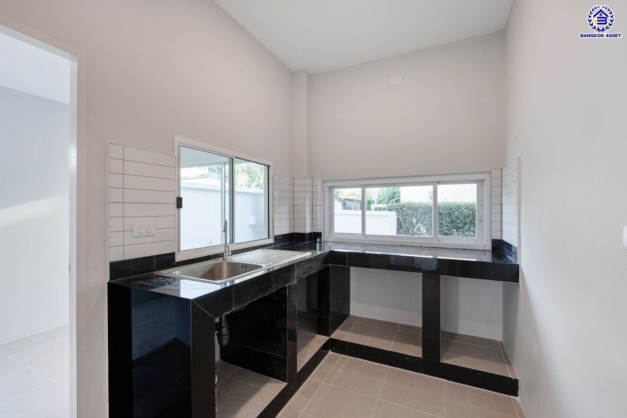 บ้านมือสองตกแต่งใหม่ โครงการ เพอร์เฟคเพลส พระราม5-ราชพฤกษ์ จาก Property Perfect เนื้อที่ 60.7 ตร.ว. พื้นที่ใช้สอย 195.17 ตร.ม. ฟังก์ชัน 4 ห้องนอน 3 ห้องน้ำ 2 ที่จอดรถ  พร้อม Facility ภายในโครงการครบครันตอบโจทย์ทุกการใช้ชีวิตด้วยบ้านเดี่ยวใจกลาง Community ชั้นนำมากมาย