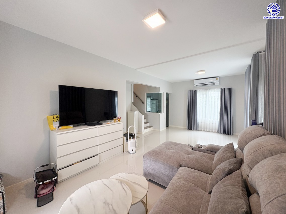 *****บ้านเดี่ยวมือสองนนทบุรี โครงการ ชัยพฤกษ์ เวสต์เกต คุณภาพระดับ L&H เนื้อที่กว้าง 54.00 ตร.ว. พื้นที่ใช้สอย 140 ตร.ม. ฟังก์ชัน 3 ห้องนอน 3 ห้องน้ำ บ้านใหม่สภาพดี หน้าบ้านไม่ชนใคร เป็นส่วนตัว บนทำเลแห่งการเดินทาง เชื่อมต่อถนนแก้วอินทร์, ถนนกาญจนาภิเษก ใกล้รถไฟฟ้าสายสีม่วง "สถานีตลาดบางใหญ่"