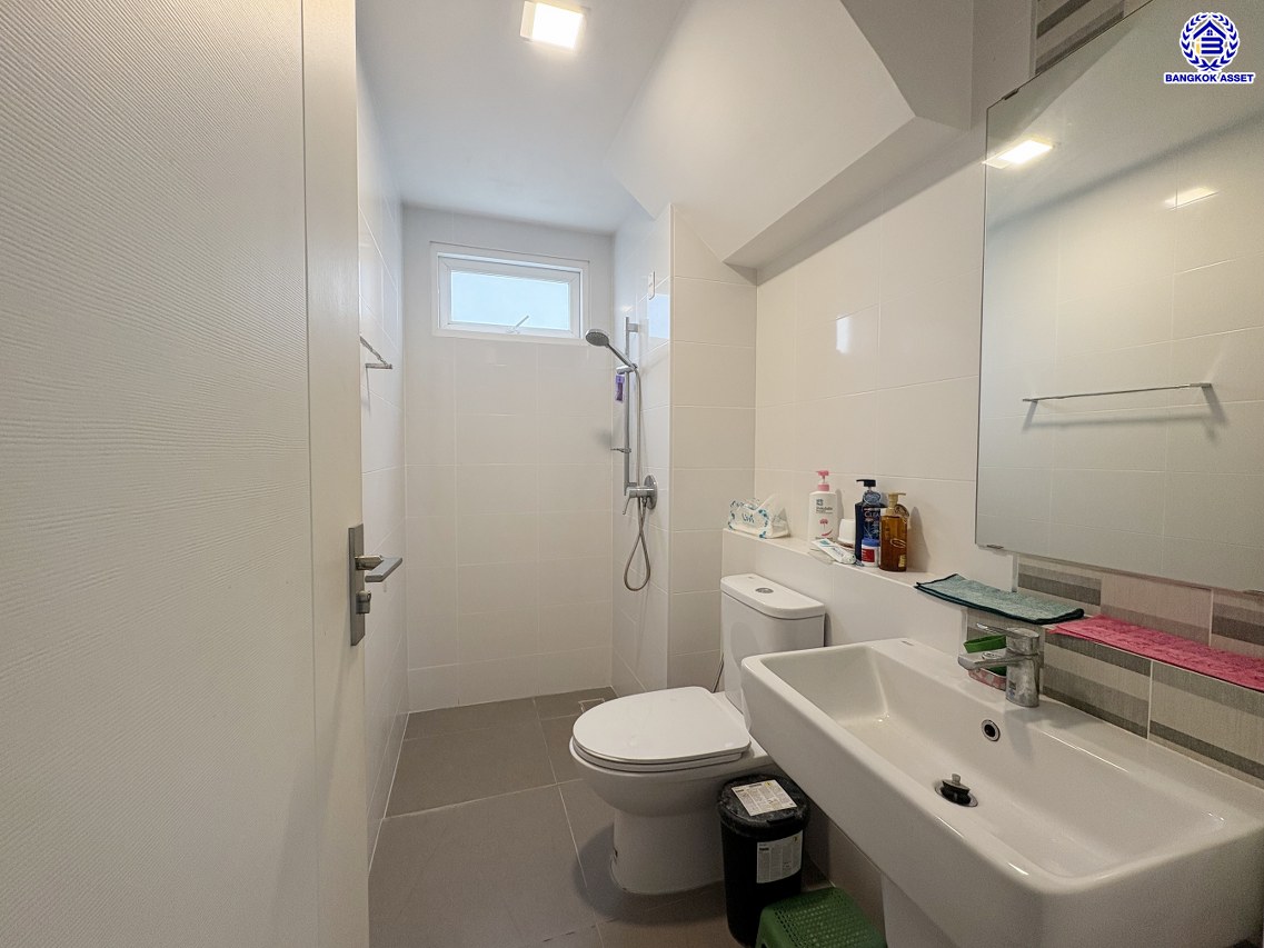 *****บ้านเดี่ยวมือสองนนทบุรี โครงการ ชัยพฤกษ์ เวสต์เกต คุณภาพระดับ L&H เนื้อที่กว้าง 54.00 ตร.ว. พื้นที่ใช้สอย 140 ตร.ม. ฟังก์ชัน 3 ห้องนอน 3 ห้องน้ำ บ้านใหม่สภาพดี หน้าบ้านไม่ชนใคร เป็นส่วนตัว บนทำเลแห่งการเดินทาง เชื่อมต่อถนนแก้วอินทร์, ถนนกาญจนาภิเษก ใกล้รถไฟฟ้าสายสีม่วง "สถานีตลาดบางใหญ่"