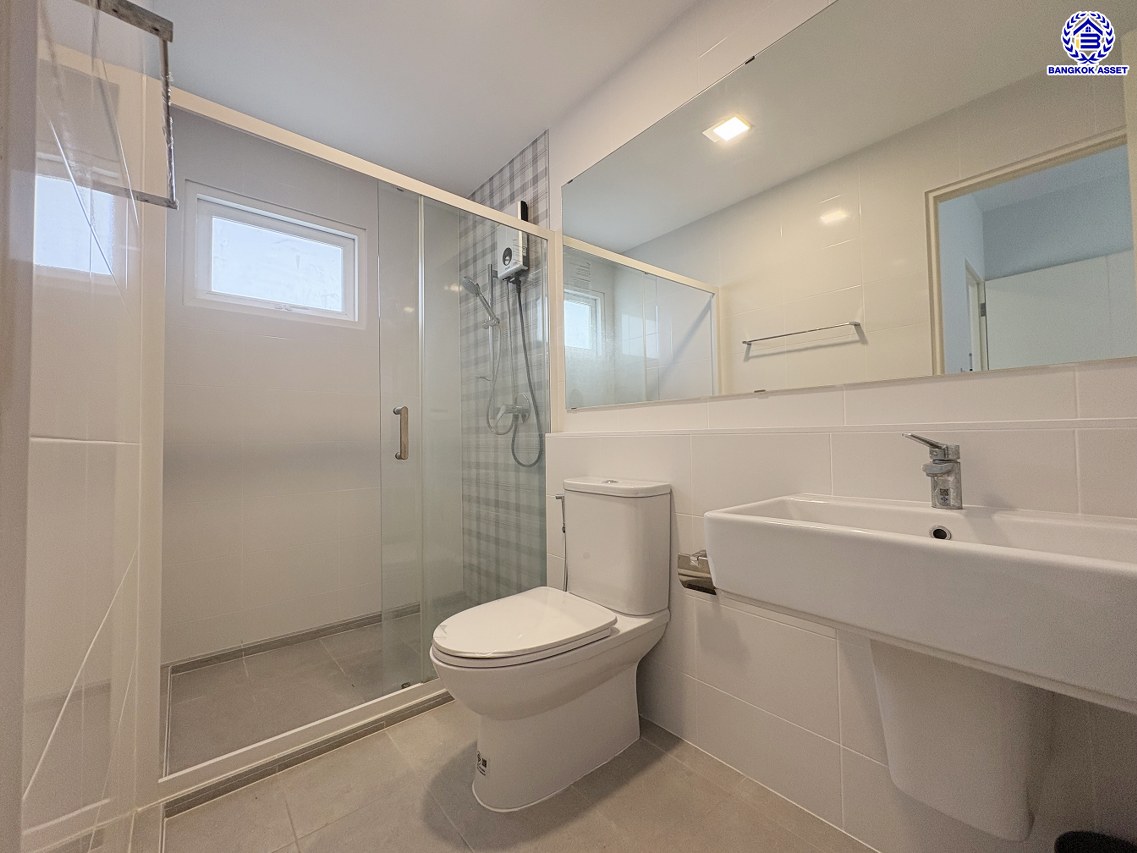 *****บ้านเดี่ยวมือสองนนทบุรี โครงการ ชัยพฤกษ์ เวสต์เกต คุณภาพระดับ L&H เนื้อที่กว้าง 54.00 ตร.ว. พื้นที่ใช้สอย 140 ตร.ม. ฟังก์ชัน 3 ห้องนอน 3 ห้องน้ำ บ้านใหม่สภาพดี หน้าบ้านไม่ชนใคร เป็นส่วนตัว บนทำเลแห่งการเดินทาง เชื่อมต่อถนนแก้วอินทร์, ถนนกาญจนาภิเษก ใกล้รถไฟฟ้าสายสีม่วง "สถานีตลาดบางใหญ่"