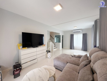 *****บ้านเดี่ยวมือสองนนทบุรี โครงการ ชัยพฤกษ์ เวสต์เกต คุณภาพระดับ L&H เนื้อที่กว้าง 54.00 ตร.ว. พื้นที่ใช้สอย 140 ตร.ม. ฟังก์ชัน 3 ห้องนอน 3 ห้องน้ำ บ้านใหม่สภาพดี หน้าบ้านไม่ชนใคร เป็นส่วนตัว บนทำเลแห่งการเดินทาง เชื่อมต่อถนนแก้วอินทร์, ถนนกาญจนาภิเษก ใกล้รถไฟฟ้าสายสีม่วง "สถานีตลาดบางใหญ่"