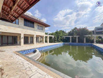 *****บ้านเดี่ยวมือสอง โครงการ เมืองเอก โครงการ4 หลังริม เนื้อที่ 402 ตร.ว. ฟังก์ชัน 5 ห้องนอน 6 ห้องน้ำ 4 ที่จอดรถ บ้านสวยพร้อมอยู่ โครงการบนทำเลเดินทางสะดวก เชื่อมต่อถนนวิภาวดี-รังสิต ถนนพหลโยธิน ถนนรามอินทรา ใกล้รถไฟฟ้าสายสีแดง "สถานีหลักหก" และจุดขึ้นทางด่วน "อุตราภิมุข"