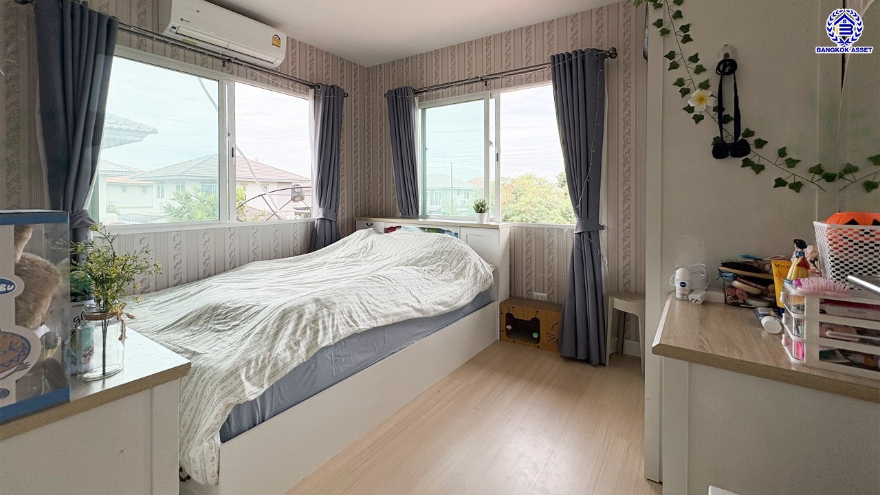 *****บ้านเดี่ยวมือสองนนทบุรี โครงการ คณาสิริ ชัยพฤกษ์-วงแหวน จากแบรนด์ชื่อดัง Sansiri เนื้อที่ 64.8 ตร.ว. พื้นที่ใช้สอย 147 ตร.ม. ฟังก์ชัน 4 ห้องนอน 3 ห้องน้ำ 2 ที่จอด บ้านสวยพร้อมอยู่ เชื่อมต่อถนนบางกรวย-ไทรน้อย ใกล้รถไฟฟ้าสายสีม่วง "สถานีคลองบางไผ่"