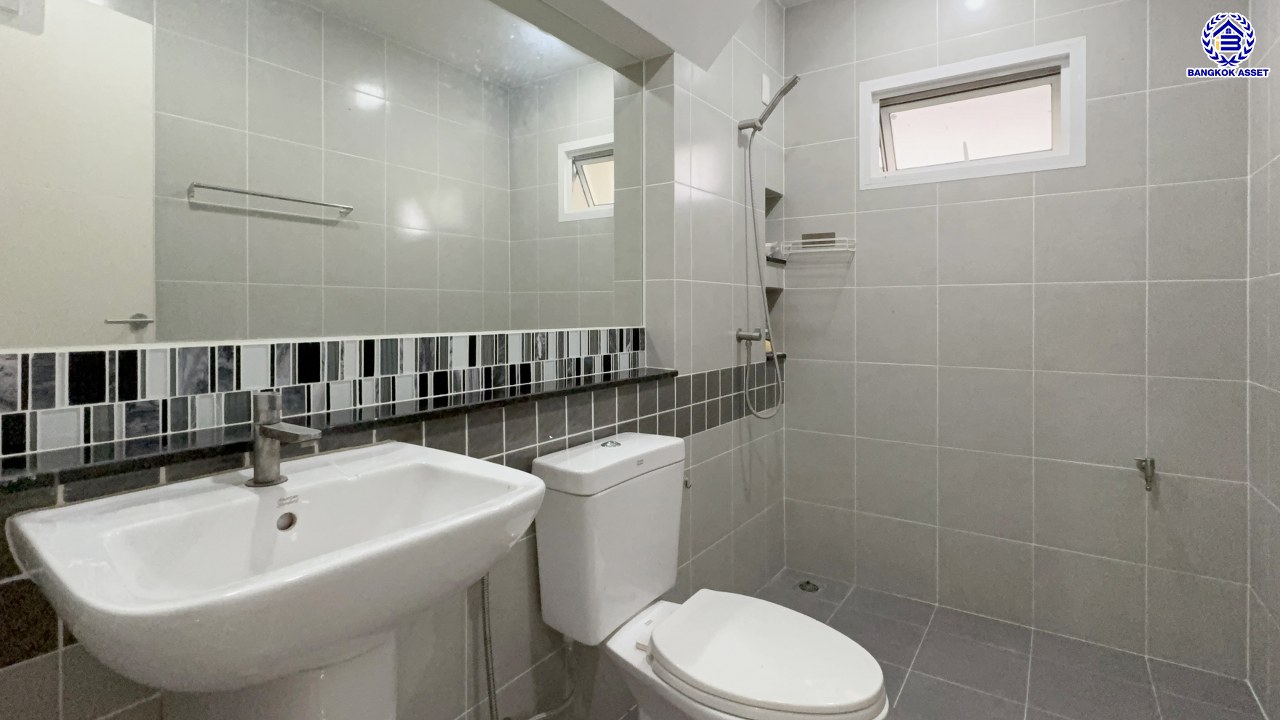 *****บ้านเดี่ยวมือสองนนทบุรี โครงการ คณาสิริ ชัยพฤกษ์-วงแหวน จากแบรนด์ชื่อดัง Sansiri เนื้อที่ 64.8 ตร.ว. พื้นที่ใช้สอย 147 ตร.ม. ฟังก์ชัน 4 ห้องนอน 3 ห้องน้ำ 2 ที่จอด บ้านสวยพร้อมอยู่ เชื่อมต่อถนนบางกรวย-ไทรน้อย ใกล้รถไฟฟ้าสายสีม่วง "สถานีคลองบางไผ่"