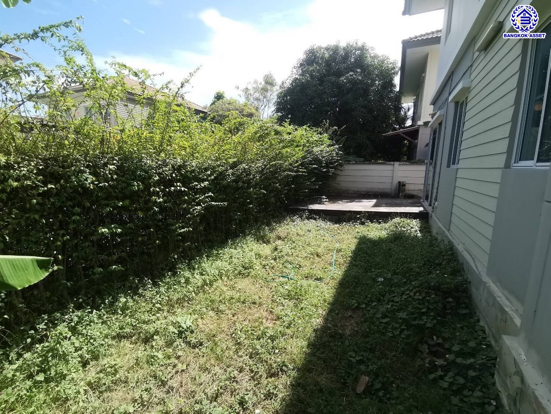 *****บ้านเดี่ยวมือสองนนทบุรี โครงการ พฤกษาวิลเลจ31 เดอะซีซั่น หลังมุม เนื้อที่กว้าง 54.40 ตร.ว. พื้นที่ใช้สอย 150 ตร.ม. ฟังก์ชัน 4 ห้องนอน 2 ห้องน้ำ 2 ที่จอดรถ โครงการตั้งบนทำเลดี เชื่อมต่อถนนกาญจนาภิเษก ใกล้รถไฟฟ้าสายสีม่วง "คลองบางไผ่" ใกล้จุดขึ้นทางด่วน "กาญจนาภิเษก"และใกล้เซ็นทรัลเวสต์เกต พร้อมเข้าอยู่ได้เลย