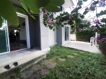 *****บ้านเดี่ยวมือสองนนทบุรี โครงการ พฤกษาวิลเลจ31 เดอะซีซั่น หลังมุม เนื้อที่กว้าง 54.40 ตร.ว. พื้นที่ใช้สอย 150 ตร.ม. ฟังก์ชัน 4 ห้องนอน 2 ห้องน้ำ 2 ที่จอดรถ โครงการตั้งบนทำเลดี เชื่อมต่อถนนกาญจนาภิเษก ใกล้รถไฟฟ้าสายสีม่วง "คลองบางไผ่" ใกล้จุดขึ้นทางด่วน "กาญจนาภิเษก"และใกล้เซ็นทรัลเวสต์เกต พร้อมเข้าอยู่ได้เลย