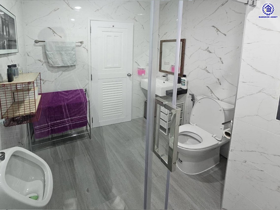 *****อาคารพาณิชย์มือสองนนทบุรี โครงการ T59 Westgate รัตนาธิเบศร์ หลังริม เนื้อที่ดิน 26.90 ตร.ว. พื้นที่ใช้สอย 235.50 ตร.ม. ฟังก์ชัน 4 ห้องนอน 3 ห้องน้ำ บนทำเลติด ถนนรัตนาธิเบศร์ ใกล้รถไฟฟ้าสายสีม่วง "สถานีสามแยกบางใหญ่" ใกล้จุดขึ้นทางด่วน "ศรีรัช" และใกล้เซ็นทรัลเวสต์เกต จองเลย!