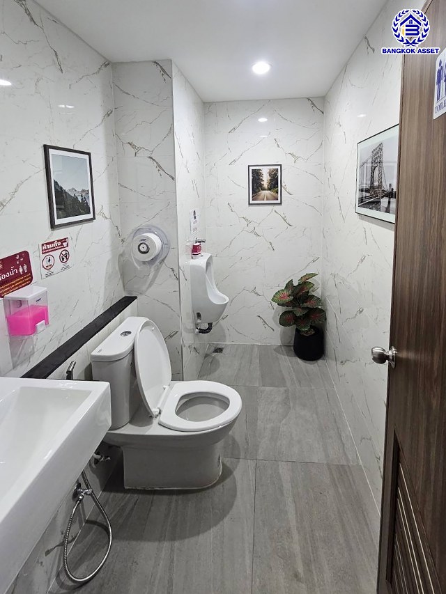 *****อาคารพาณิชย์มือสองนนทบุรี โครงการ T59 Westgate รัตนาธิเบศร์ หลังริม เนื้อที่ดิน 26.90 ตร.ว. พื้นที่ใช้สอย 235.50 ตร.ม. ฟังก์ชัน 4 ห้องนอน 3 ห้องน้ำ บนทำเลติด ถนนรัตนาธิเบศร์ ใกล้รถไฟฟ้าสายสีม่วง "สถานีสามแยกบางใหญ่" ใกล้จุดขึ้นทางด่วน "ศรีรัช" และใกล้เซ็นทรัลเวสต์เกต จองเลย!