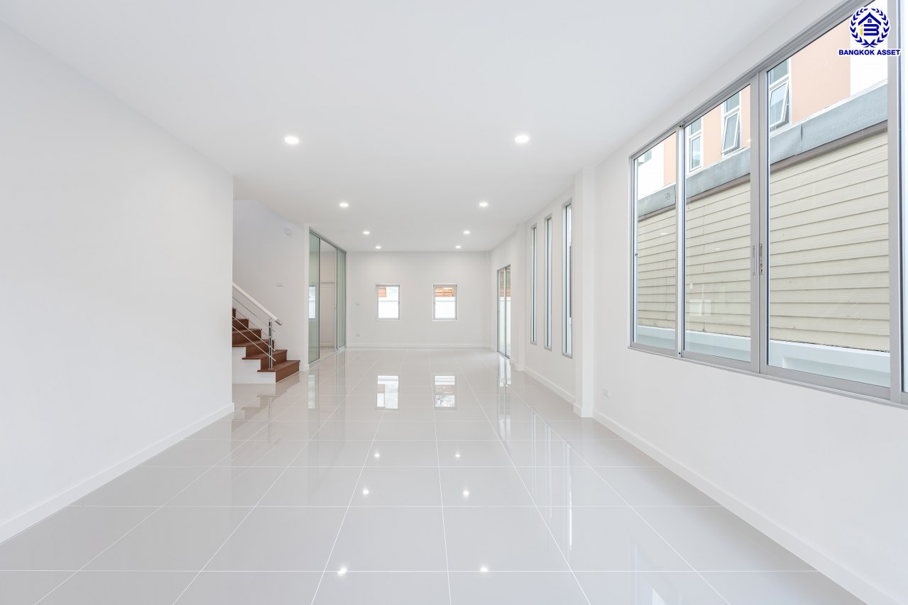 บ้านเดี่ยวมือสอง ตกแต่งใหม่ โครงการ ชนันธร กรีนวิลล์ เพชรเกษม69 เนื้อที่ดิน 50.1 ตร.ว. พื้นที่ใช้สอยกว้างถึง 256.8 ตร.ม. ฟังก์ชัน 4 ห้องนอน 3 ห้องน้ำ จอดรถได้ 2 คัน บนทำเลเดินทางสะดวก ใกล้ The Mall บางแค รถไฟฟ้าสายสีน้ำเงิน "สถานีหลักสอง" และจุดขึ้นทางด่วน "พระราม2"