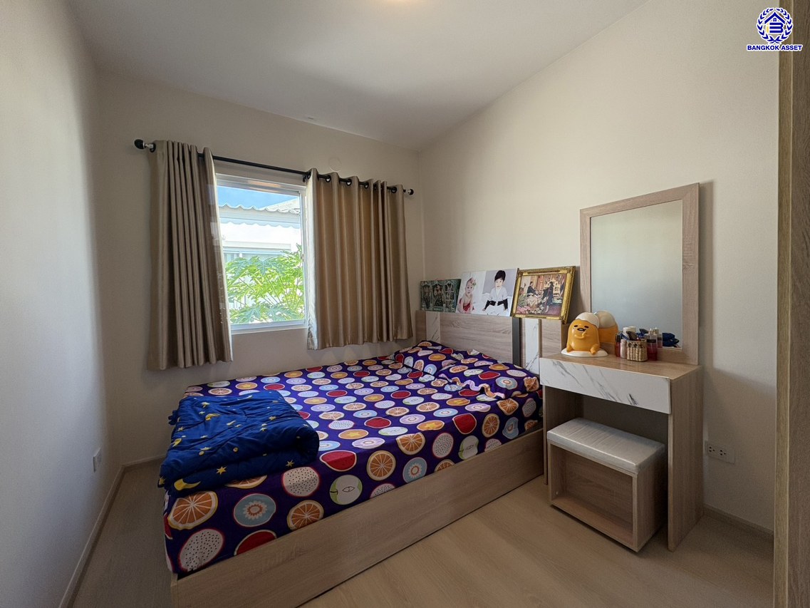 *****ทาวน์เฮ้าส์มือสองนนทบุรี โครงการ อินดี้ เวสต์เกต กาญจนาภิเษก เนื้อที่ 20.7 ตร.ว. พื้นที่ใช้สอย 122 ตร.ม. ฟังก์ชัน 3 ห้องนอน 3 ห้องน้ำ 2 ที่จอดรถ บ้านสภาพดี บนทำเลเชื่อมต่อ ถนนกาญจนาภิเษก, ถนนรันตนาธเบศร์ ใกล้เซ็นทรัลเวสต์เกต, รถไฟฟ้าสายสีม่วง "สถานีคลองบางไผ่" และทางด่วน "กาญจนาภิเษก"