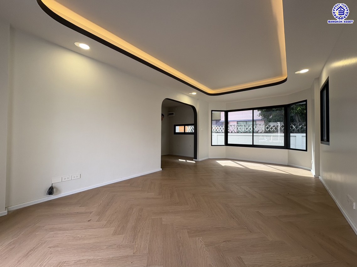 *****บ้านเดี่ยวมือสอง นนทบุรี โครงการ ชัยพฤกษ์ วัดลาดปลาดุก แบรนด์ LH ตอบโจทย์ทุกการอยู่อาศัย เนื้อที่ 52 ตร.ว. พื้นที่ใช้สอย 141 ตร.ม. ฟังก์ชัน 3 ห้องนอน 2 ห้องน้ำ บนทำเลดีที่สุด ใกล้เซ็นทรัล เวสต์เกต ทางด่วน "กาญจนาภิเษก" และรถไฟฟ้าสายสีม่วง "สถานีคลองบางไผ่"