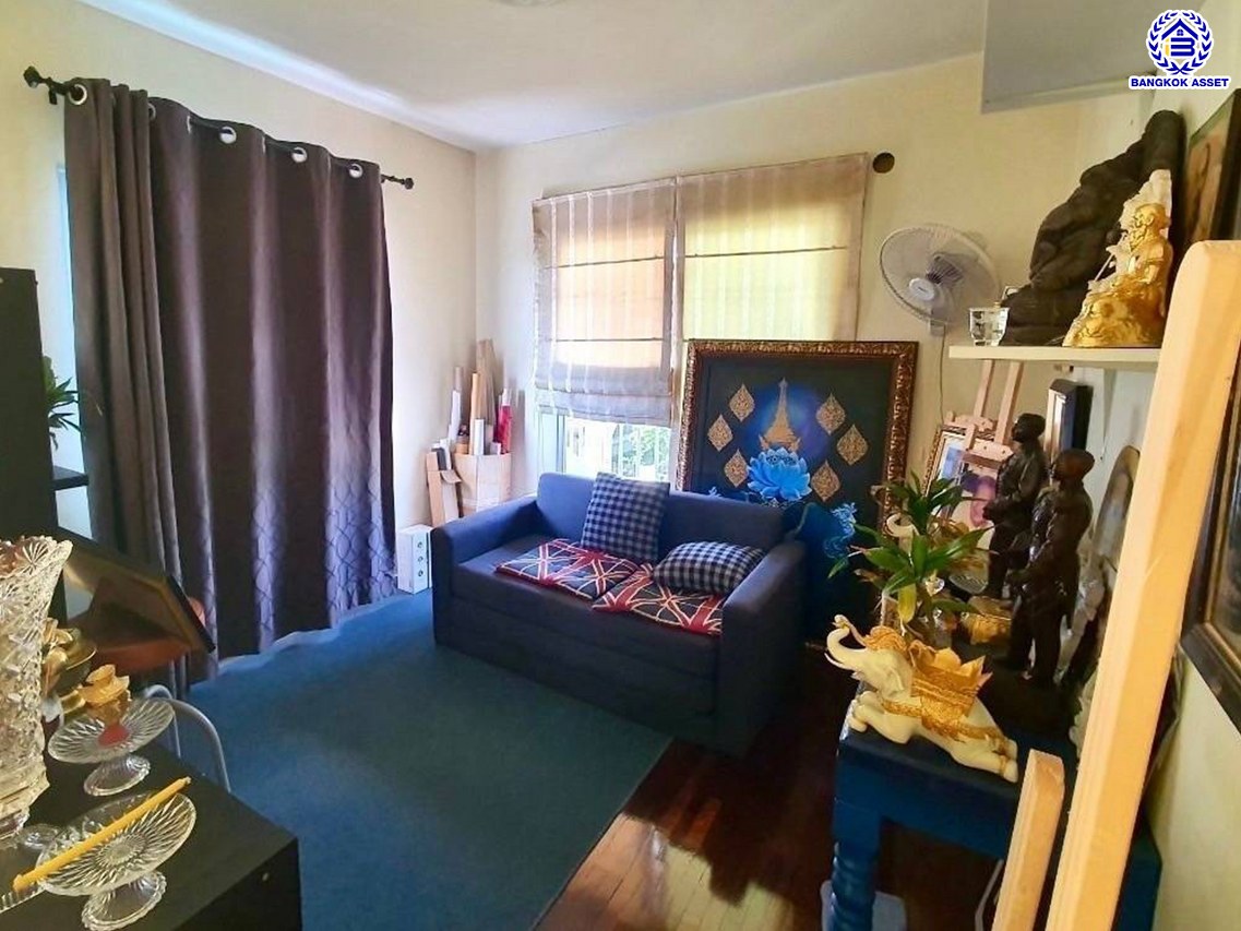 *****บ้านเดี่ยวมือสอง โครงการ พฤกษ์ลดา รังสิต-คลอง4 แบรนด์ LH ตอบโจทย์ทุกการอยู่อาศัย เนื้อที่ 72 ตร.ว. พื้นที่ใช้สอย 310 ตร.ม. ฟังก์ชัน 3 ห้องนอน 3 ห้องน้ำ จอดรถได้ 2 คัน บนทำเลดีที่สุด ใกล้ฟิวเจอร์พารค์รังสิต