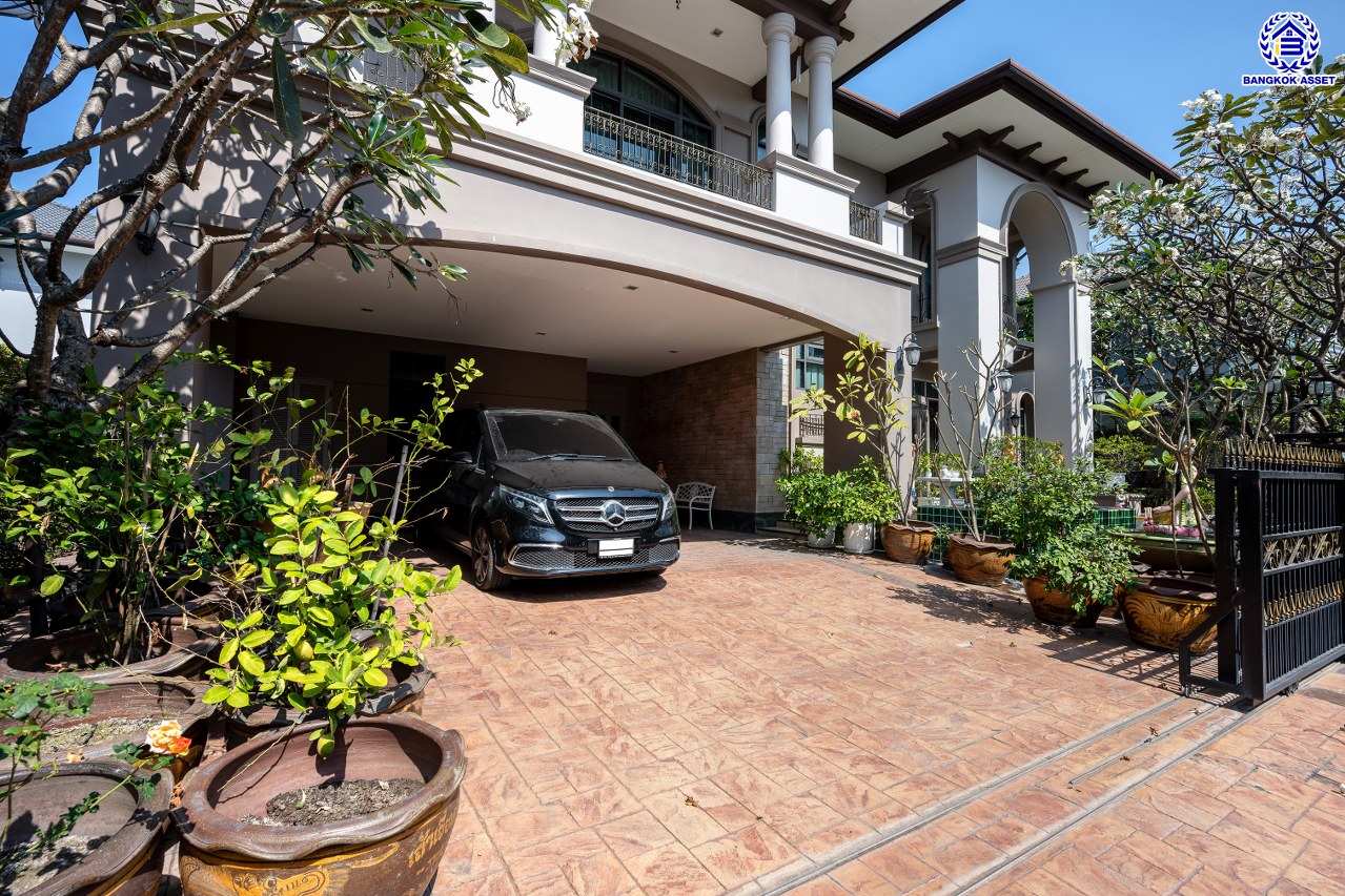 *****บ้านเดี่ยวมือสองกรุงเทพฯ โครงการ เดอะแกรนด์ อัลพีน่า ปิ่นเกล้า เนื้อที่ 140.80 ตร.ว. พื้นที่ใช้สอย 475 ตร.ม. ฟังก์ชัน 5 ห้องนอน 6 ห้องน้ำ จอดรถได้ 3 คัน บนทำเลเชื่อมต่อหลายเส้นทาง อาทิถนนบรมราชชนนี, ถนนพุทธมณฑลสาย3 ใกล้เซ็นทรัล ปิ่นเกล้า, ม.มหิดล และทางคู่ขนานลอยฟ้าบรมราชชนนี