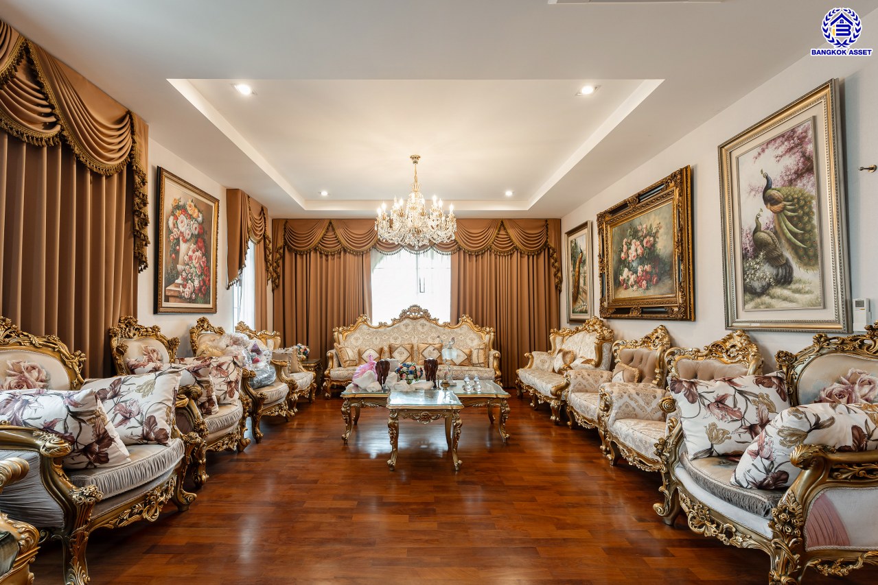 *****บ้านเดี่ยวมือสองกรุงเทพฯ โครงการ เดอะแกรนด์ อัลพีน่า ปิ่นเกล้า เนื้อที่ 140.80 ตร.ว. พื้นที่ใช้สอย 475 ตร.ม. ฟังก์ชัน 5 ห้องนอน 6 ห้องน้ำ จอดรถได้ 3 คัน บนทำเลเชื่อมต่อหลายเส้นทาง อาทิถนนบรมราชชนนี, ถนนพุทธมณฑลสาย3 ใกล้เซ็นทรัล ปิ่นเกล้า, ม.มหิดล และทางคู่ขนานลอยฟ้าบรมราชชนนี