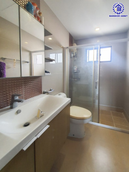 *****ทาวน์เฮ้าส์มือสองกรุงเทพฯ โครงการ พาทิโอ วิภาวดี-สรงประภา เนื้อที่กว้าง 20.50 ตร.ว. พื้นที่ใช้สอย 165 ตร.ม. ฟังก์ชัน 3 ห้องนอน 3 ห้องน้ำ 2 ที่จอดรถ บนทำเลดี เชื่อมต่อถนนสรงประภา, ถนนแจ้งวัฒนะ, ถนนวิภาวดีรังสิต ใกล้รถไฟฟ้าสายสีแดง "สถานีดอนเมือง" และจุดขึ้นทางด่วน "ดอนเมือง"