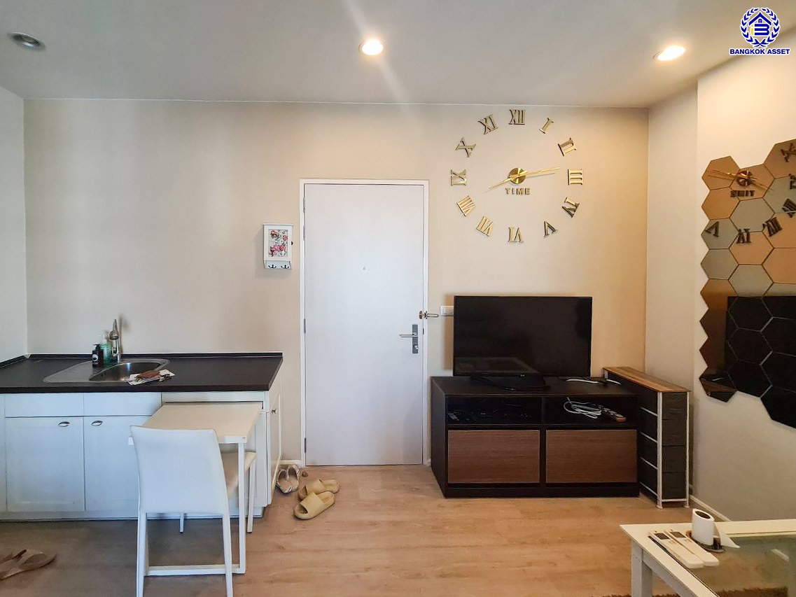 *****คอนโดมิเนียมมือสอง โครงการ เอสวัน พระราม9 พื้นที่ใช้สอย 32.67 ตร.ม. ฟังก์ชัน 1 ห้องนอน 1 ห้องน้ำ บนทำเลเดินทางสะดวก เชื่อมต่อถนนพระราม9, ถนนศรีนครินทร์, ถนนรามคำแหง และใกล้รถไฟฟ้าสายสีเหลือง "สถานีศรีเทพา" และจุดขึ้นทางด่วน "ศรีรัช"