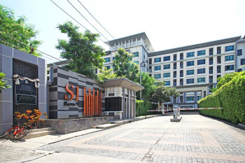 *****คอนโดมิเนียมมือสอง โครงการ เอสวัน พระราม9 พื้นที่ใช้สอย 32.67 ตร.ม. ฟังก์ชัน 1 ห้องนอน 1 ห้องน้ำ บนทำเลเดินทางสะดวก เชื่อมต่อถนนพระราม9, ถนนศรีนครินทร์, ถนนรามคำแหง และใกล้รถไฟฟ้าสายสีเหลือง "สถานีศรีเทพา" และจุดขึ้นทางด่วน "ศรีรัช"