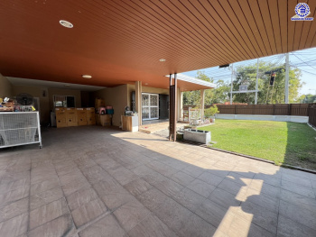 *****บ้านมือสองนนทบุรี โครงการ เทรนดี้ ธารา บางใหญ่ หลังมุม เนื้อที่ 109.4 ตร.ว. พื้นที่ใช้สอย 260 ตร.ม. ฟังก์ชัน 4 ห้องนอน 2 ห้องน้ำ จอดรถได้ 2 คัน ตอบโจทย์ทุกความต้องการของผู้อยู่อาศัย เชื่อมต่อหลายเส้นทาง ใกล้รถไฟฟ้าสายสีม่วง "สถานีคลองบางไผ่"