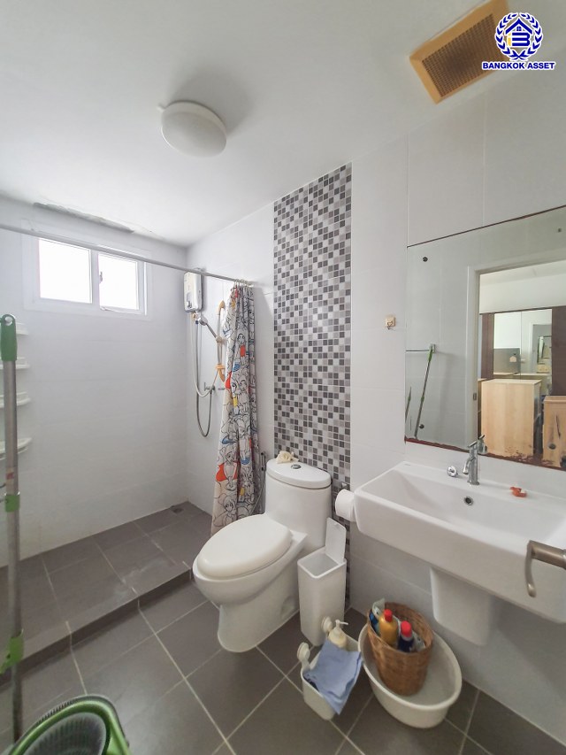 *****ทาวน์โฮม 3 ชั้นมือสอง โครงการ เดอะทรัสต์ ซิตี้ งามวงศ์วาน25 เนื้อที่กว้าง 20 ตร.ว. พื้นที่ใช้สอย 180 ตร.ม. ฟังก์ชัน 3 ห้องนอน 4 ห้องน้ำ 1 ที่จอดรถ บ้านสภาพดีเยี่ยม บนทำเลดี เชื่อมต่อถนนประชาชื่น ถนนงามวงศ์วาน ถนนแจ้งวัฒนะ ใกล้รถไฟฟ้าสายสีม่วง "สถานีศูนย์ราชการนนทบุรี" และจุดขึ้นทางด่วน "งามวงศ์วาน"