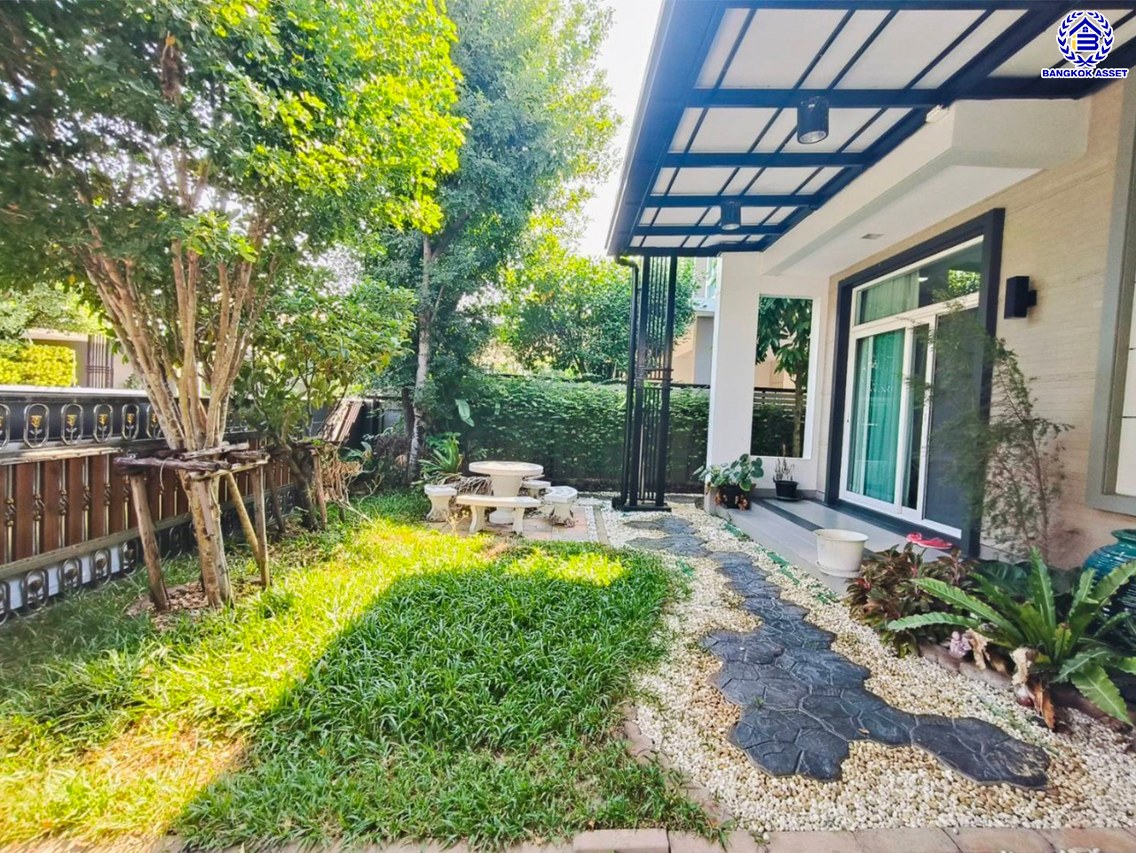 *****บ้านเดี่ยวมือสองนนทบุรี โครงการ คาซ่าแกรนด์ ราชพฤกษ์-พระราม5 เนื้อที่ 65.90 ตร.ว. พื้นที่ใช้สอย 168 ตร.ม. ฟังก์ชัน 4 ห้องนอน 3 ห้องน้ำ 2 ที่จอดรถ บนทำเลเชื่อมต่อหลายเส้นทาง ทั้งถนนรัตนาธิเบศร์ ถนนบางกรวย-ไทรน้อย ถนนกาญจนาภิเษก ใกล้รถไฟฟ้าสายสีม่วง "สถานีบางพลู" และ ใกล้จุดขึ้นทางด่วน "ศรีรัช"