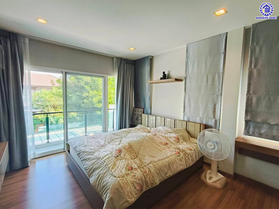 *****บ้านเดี่ยวมือสองนนทบุรี โครงการ คาซ่าแกรนด์ ราชพฤกษ์-พระราม5 เนื้อที่ 65.90 ตร.ว. พื้นที่ใช้สอย 168 ตร.ม. ฟังก์ชัน 4 ห้องนอน 3 ห้องน้ำ 2 ที่จอดรถ บนทำเลเชื่อมต่อหลายเส้นทาง ทั้งถนนรัตนาธิเบศร์ ถนนบางกรวย-ไทรน้อย ถนนกาญจนาภิเษก ใกล้รถไฟฟ้าสายสีม่วง "สถานีบางพลู" และ ใกล้จุดขึ้นทางด่วน "ศรีรัช"