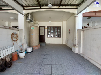 *****ทาวน์เฮ้าส์มือสองนนทบุรี โครงการ บุศรินทร์ บางบัวทอง เนื้อที่ 18 ตร.ว. พื้นที่ใช้สอย 90 ตร.ม. ฟังก์ชัน 2 ห้องนอน 2 ห้องน้ำ 1 ที่จอดรถ แถมฟรี! เครื่องปรับอากาศ, เครื่องทำน้ำอุ่น, เครื่องดูดควัน  ทำเลดี เชื่อมต่อหลายเส้นทาง ถ.กาญจนาภิเษก, ถ.รัตนาธิเบศร์, ถ.บางกรวย-ไทรน้อย และใกล้เซ็นทรัลเวสต์เกต และรถไฟฟ้าสายสีม่วง "สถานีบางพลู"